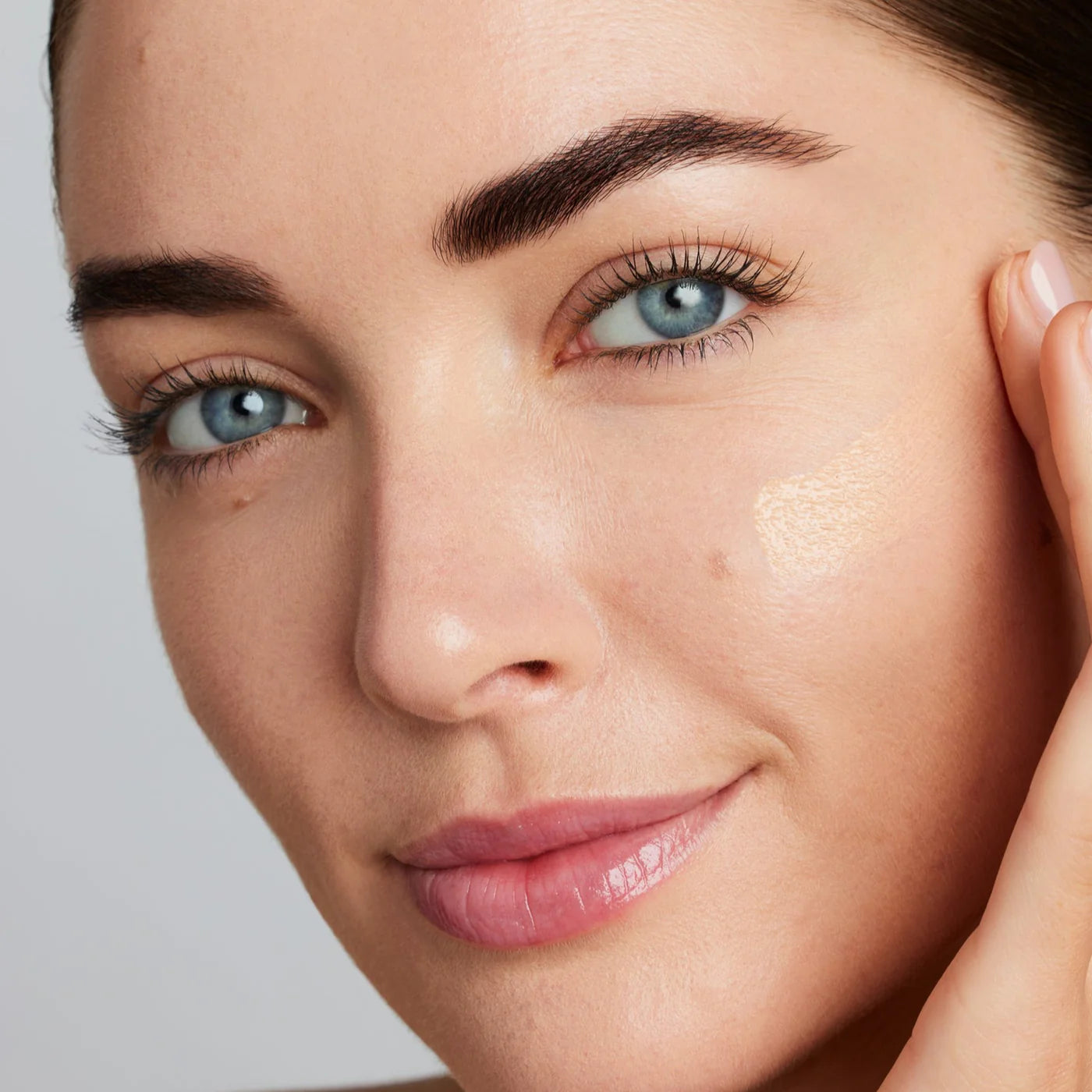 Jane Irendale - Skintuition Radiance-Boosting Liquid Foundation SPF 30