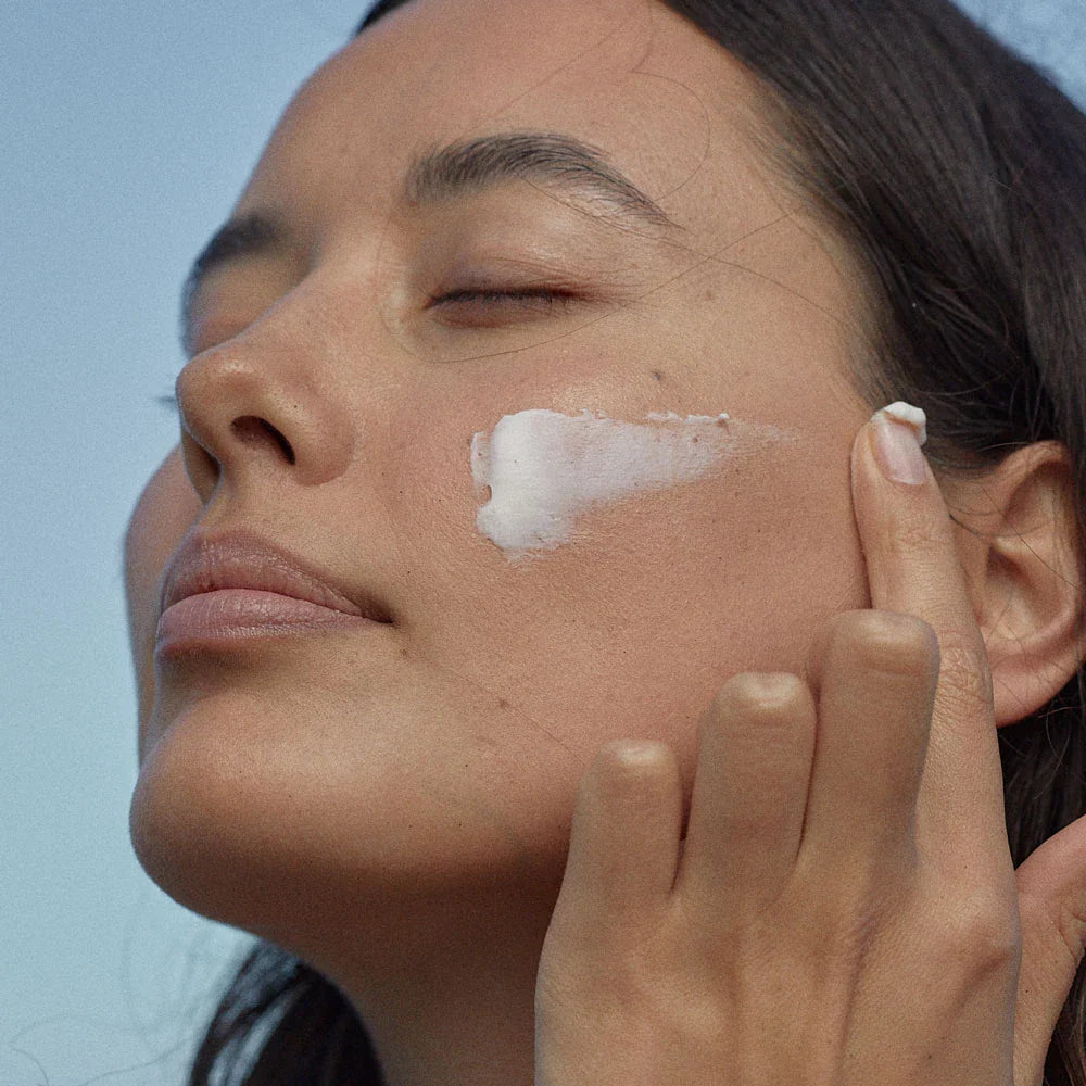 Team Dr Joseph - ULTRA LIGHT SUN BLOCK SPF 50+