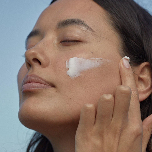 Team Dr Joseph - ULTRA LIGHT SUN BLOCK SPF 50+